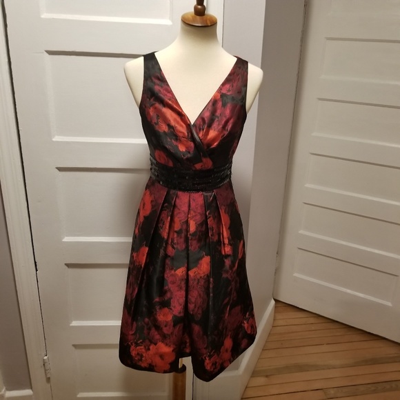JS Boutique Dresses & Skirts - JS Boutique Cocktail Dress, Size 4